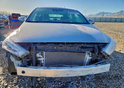 2020 Hyundai Ioniq Blue z USA, uszkodzony, nr VIN KMHC65LC2LU202619